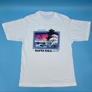 NWOT - Costa Rica Pura Vida T-Shirt